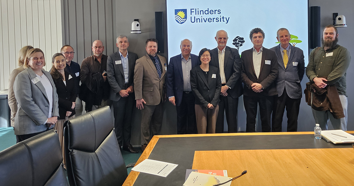 Growing partnership ‘Down Under’: CIFOR-ICRAF signs MoU with Flinders University, Australia